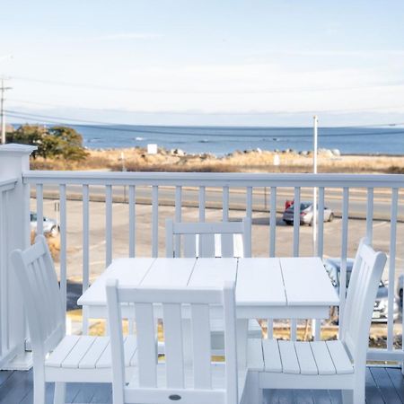 935 Ocean, A Beachside Inn ハンプトン エクステリア 写真