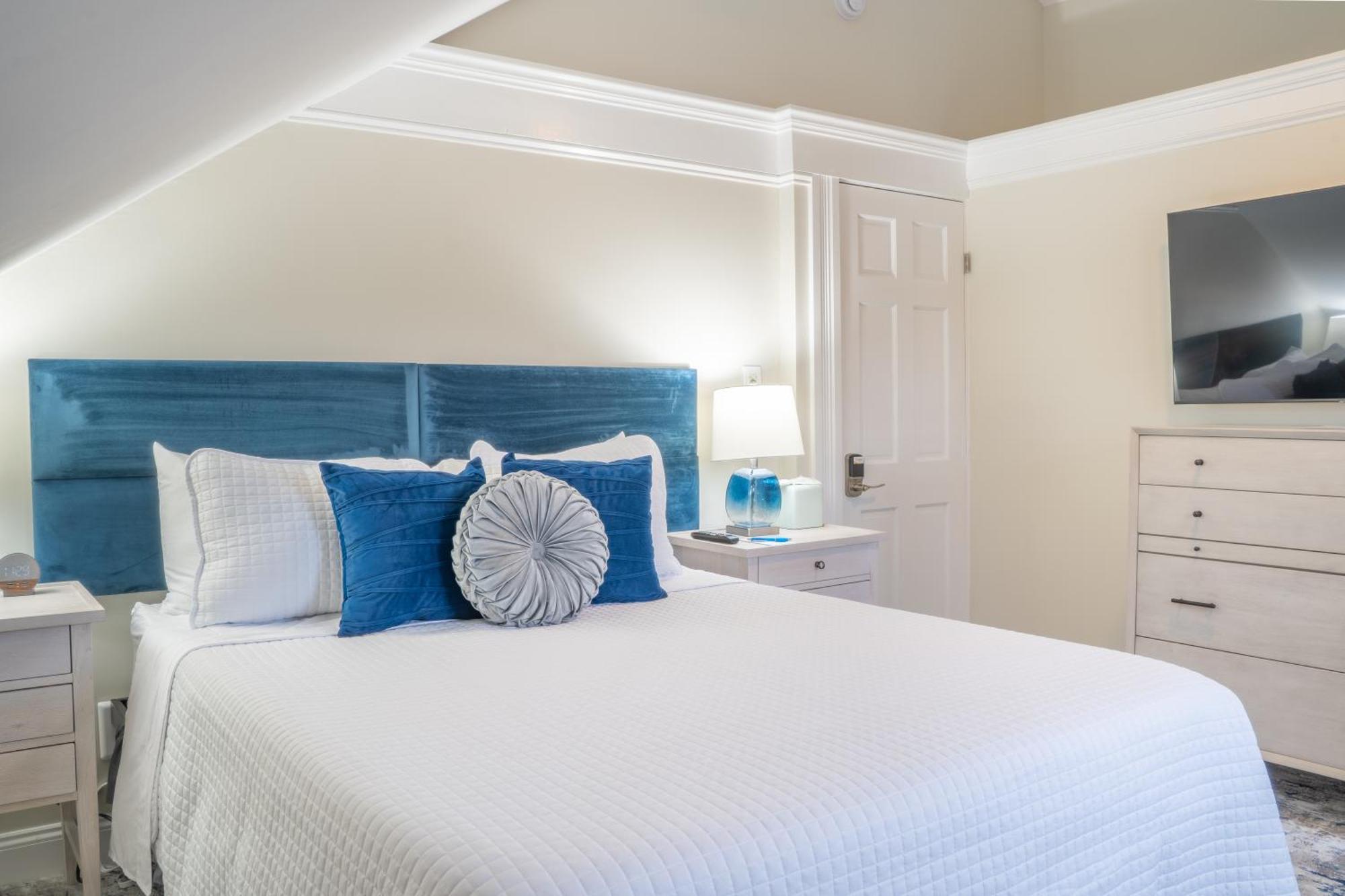 935 Ocean, A Beachside Inn ハンプトン エクステリア 写真